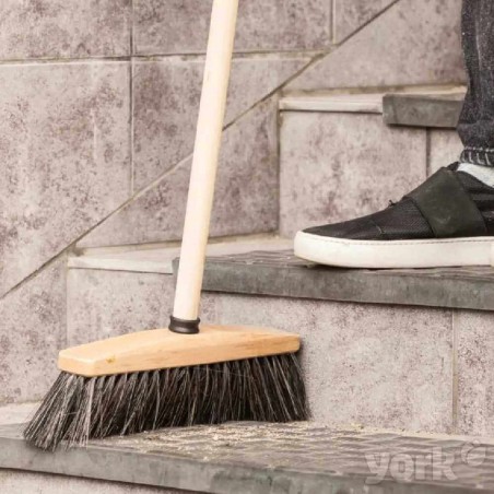 Miotła drewniana uniwersalna z naturalnym włosiem YORK 40 cm